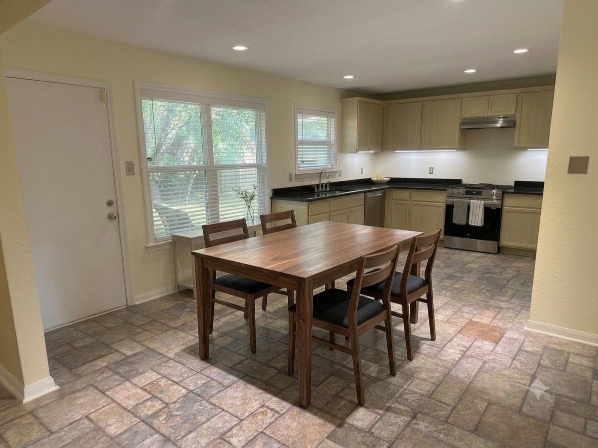 18066 Forest Cedars Dr - Photo 3 of 13