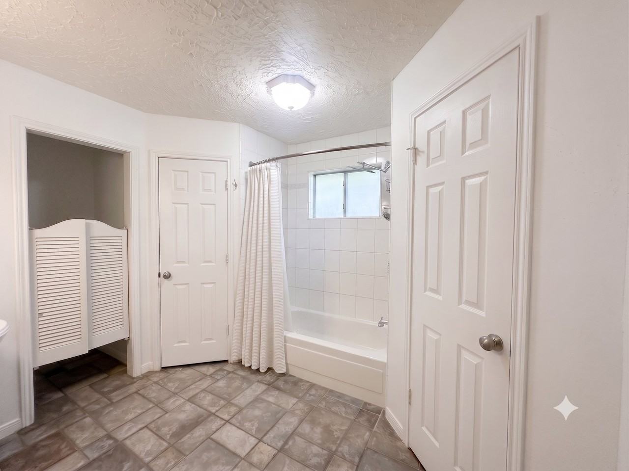 18066 Forest Cedars Dr - Photo 6 of 13