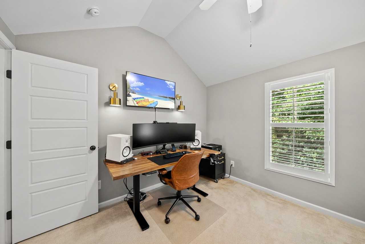 919 Award St - Photo 5 of 20