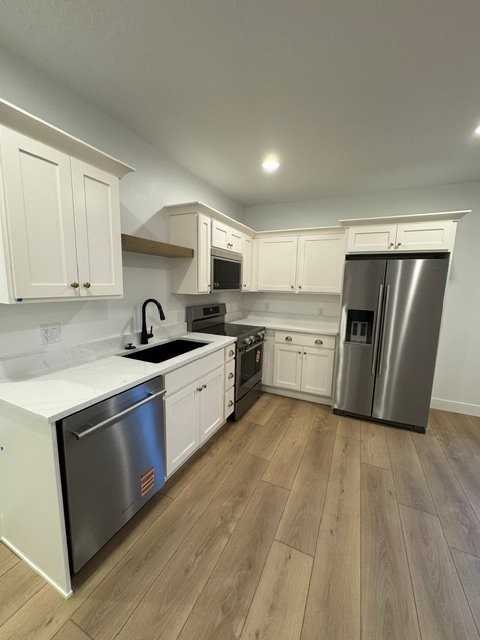 144 W Birds Eye Ln #1 - Photo 2 of 16