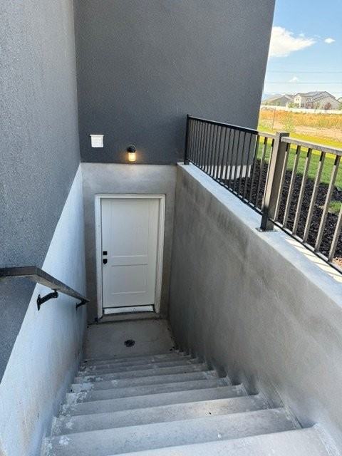 144 W Birds Eye Ln #1 - Photo 4 of 16