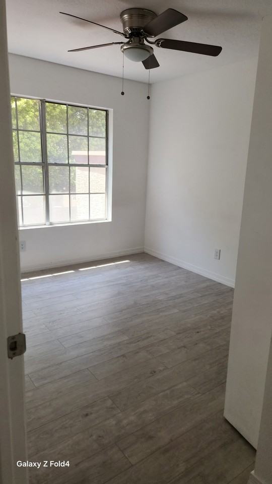 8111 W Wacker Rd #39 - Photo 5 of 20