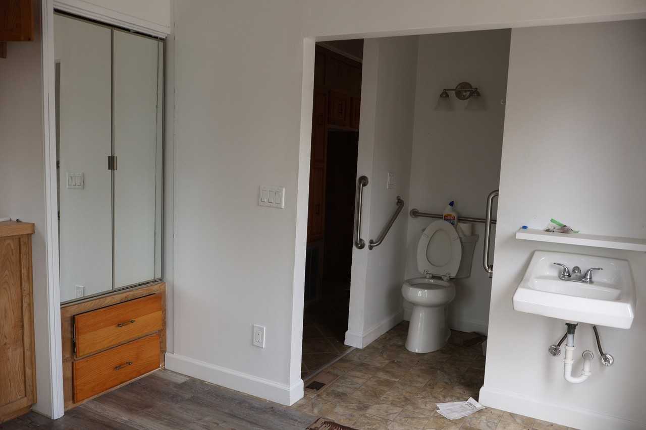5900 New Tampa Hwy #122 - Photo 6 of 9