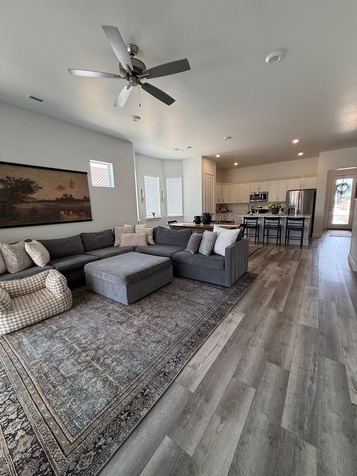 675 W Canyon Pine Dr - Photo 2 of 21