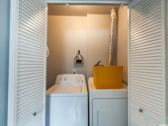 161 E Claybourne Ave - Photo 3 of 7