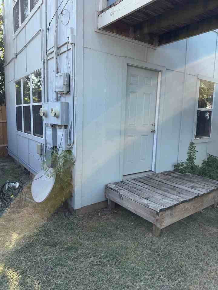 1842A Nw 12th St - Photo 6 of 7