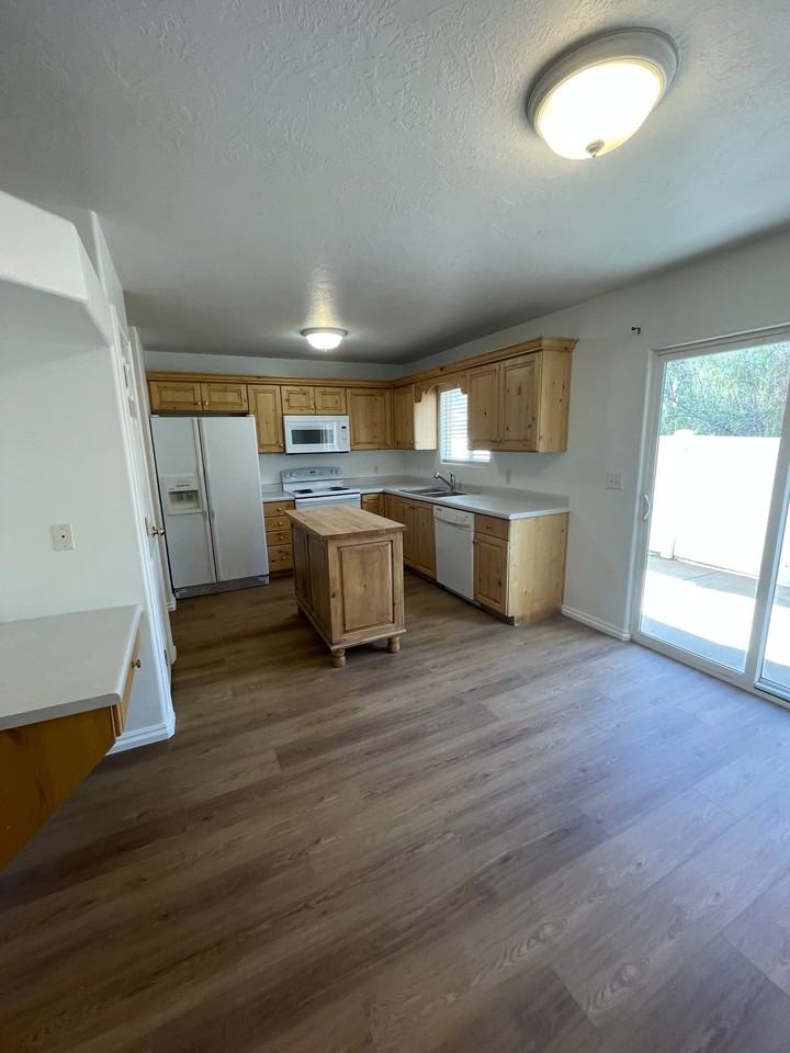 1735 Wn #1505 - Photo 5 of 17