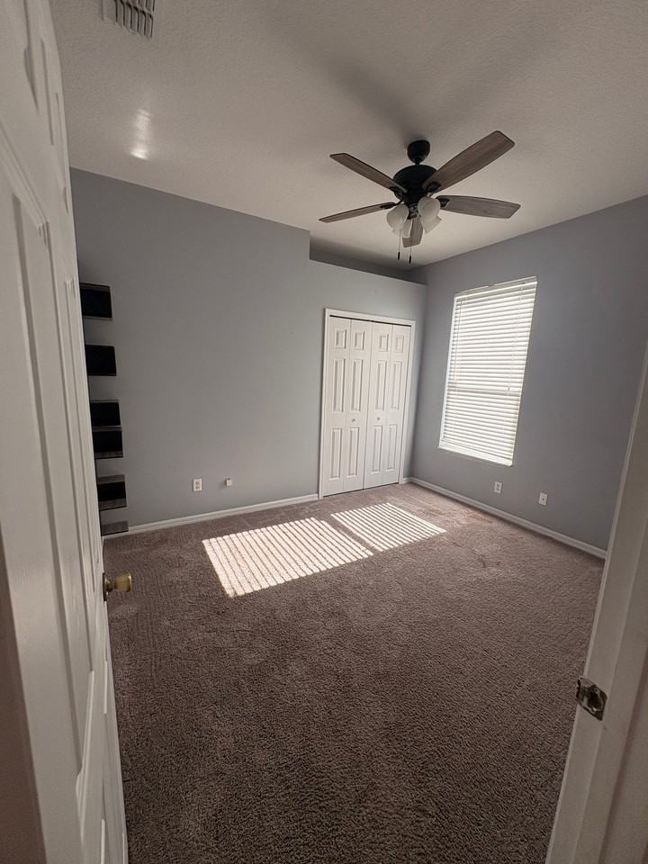 1118 Dekleva Dr - Photo 3 of 12