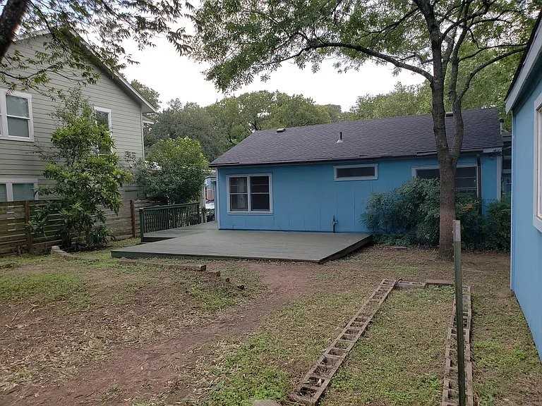 3209 Merrie Lynn Ave - Photo 2 of 9