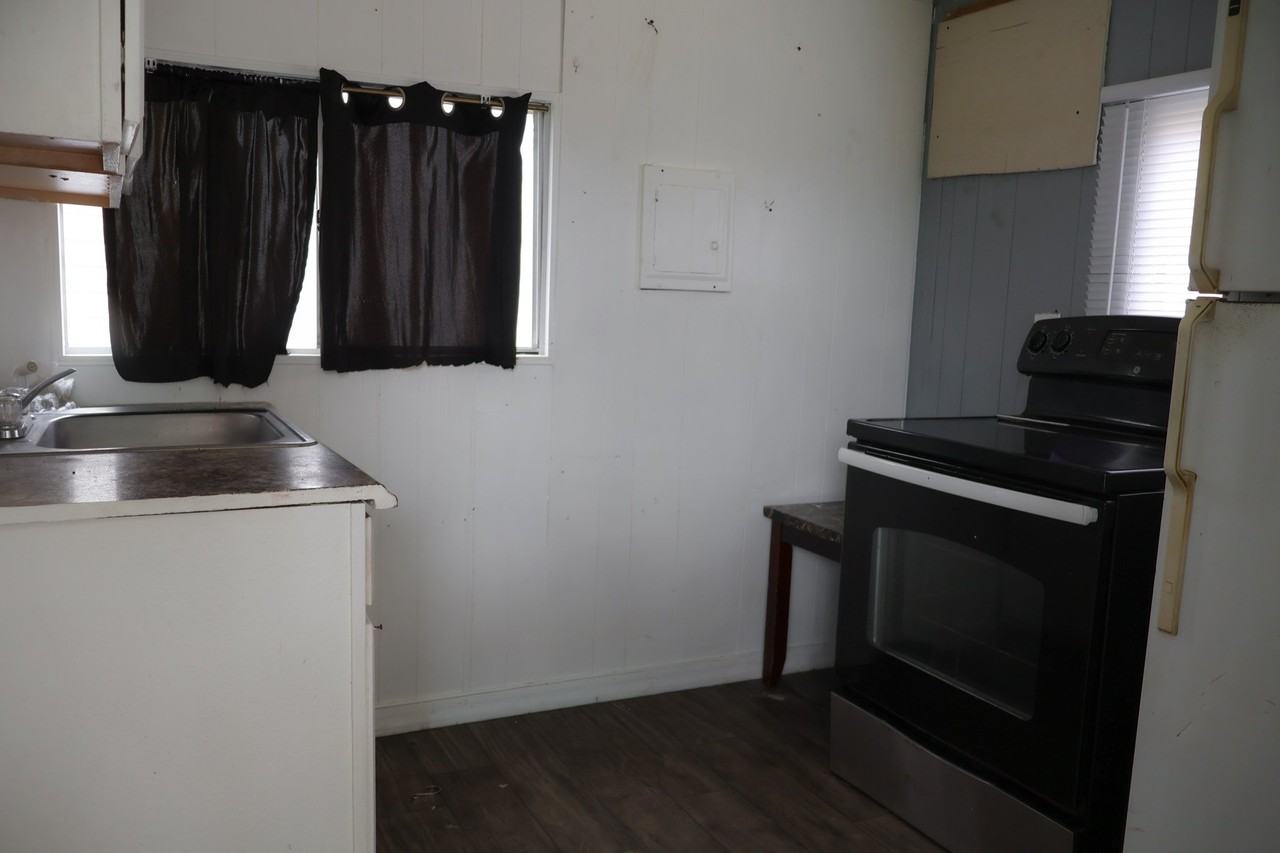 5900 New Tampa Hwy #222 - Photo 2 of 6