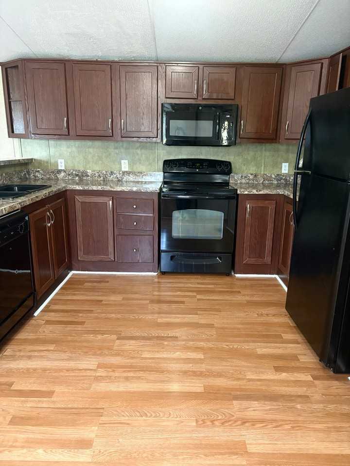 123 Arista Dr Apt C - Photo 3 of 11