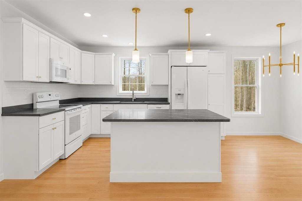 51 Blacksmith Dr - Photo 6 of 20