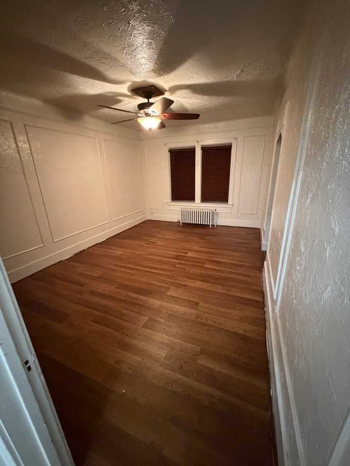 423 Washington St #202 - Photo 2 of 8
