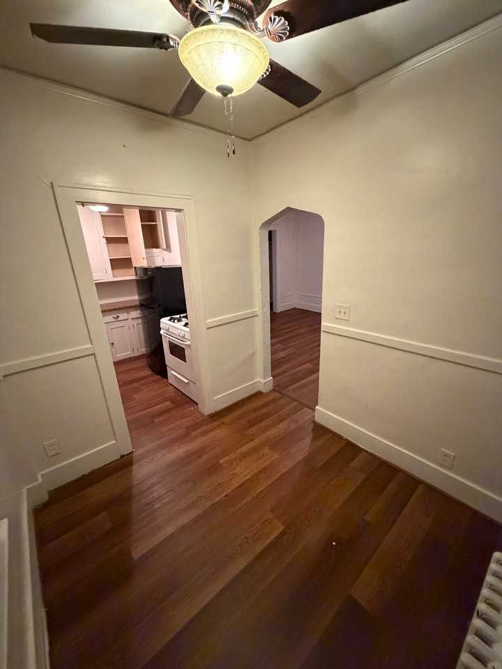 423 Washington St #202 - Photo 6 of 8