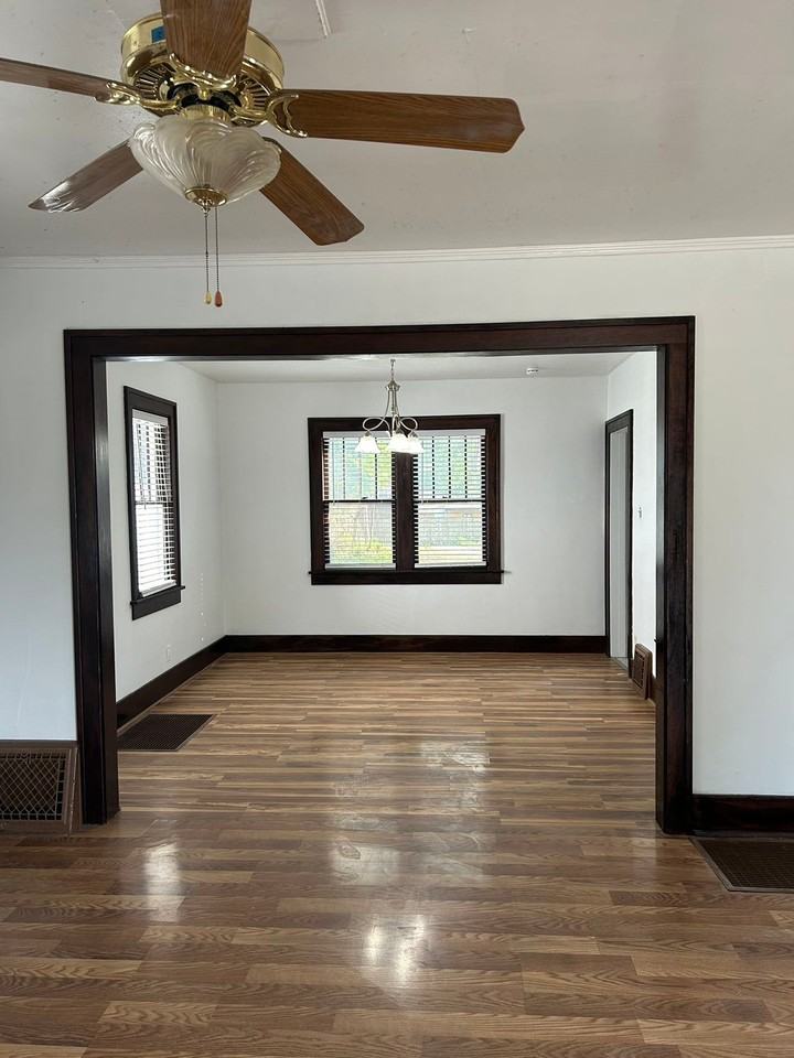 1011 Maple Row #1 - Photo 2 of 12