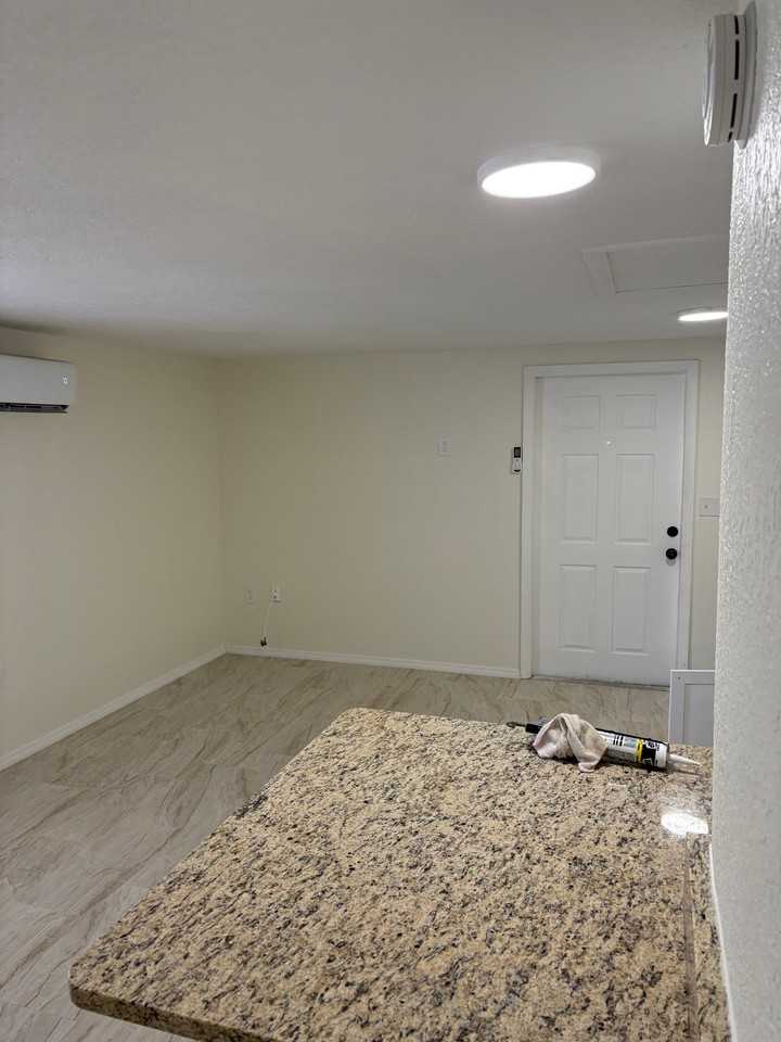 2702 S Atlantic Ave #7 - Photo 7 of 9