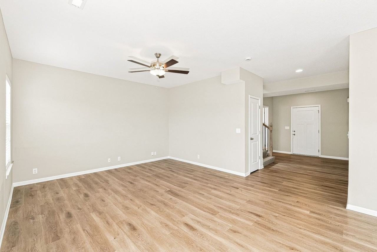 9123 Sw 2nd St - Photo 2 of 20