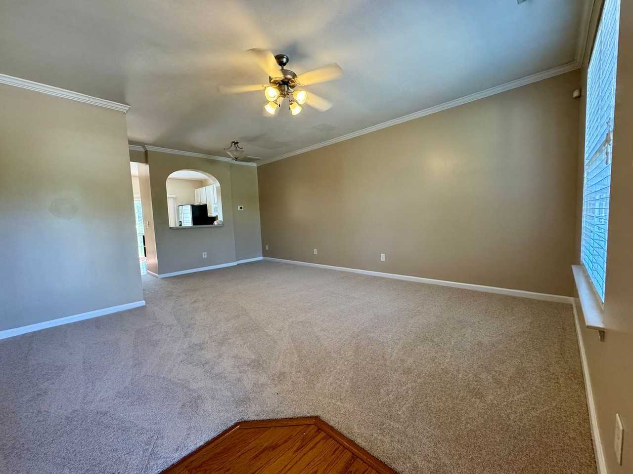 21 Canary Ct - Photo 2 of 11