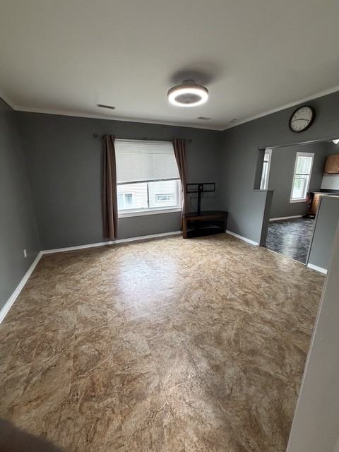 10440 S Torrence Ave #2R - Photo 4 of 12