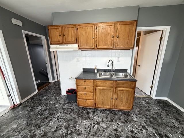 10440 S Torrence Ave #2R - Photo 7 of 12