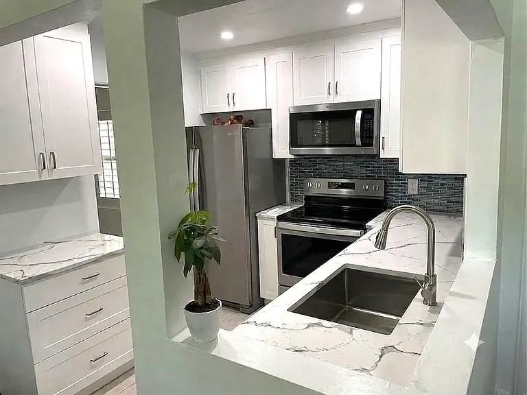 37 W Preston St #NA - Photo 4 of 18