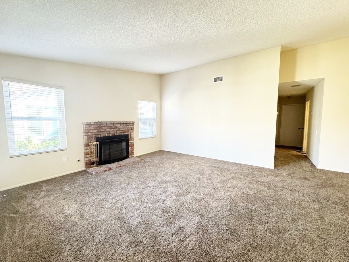 126 Jericho Circle Gln #NA - Photo 4 of 27