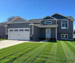 422 19th Ave N #NA - Photo 1 of 1
