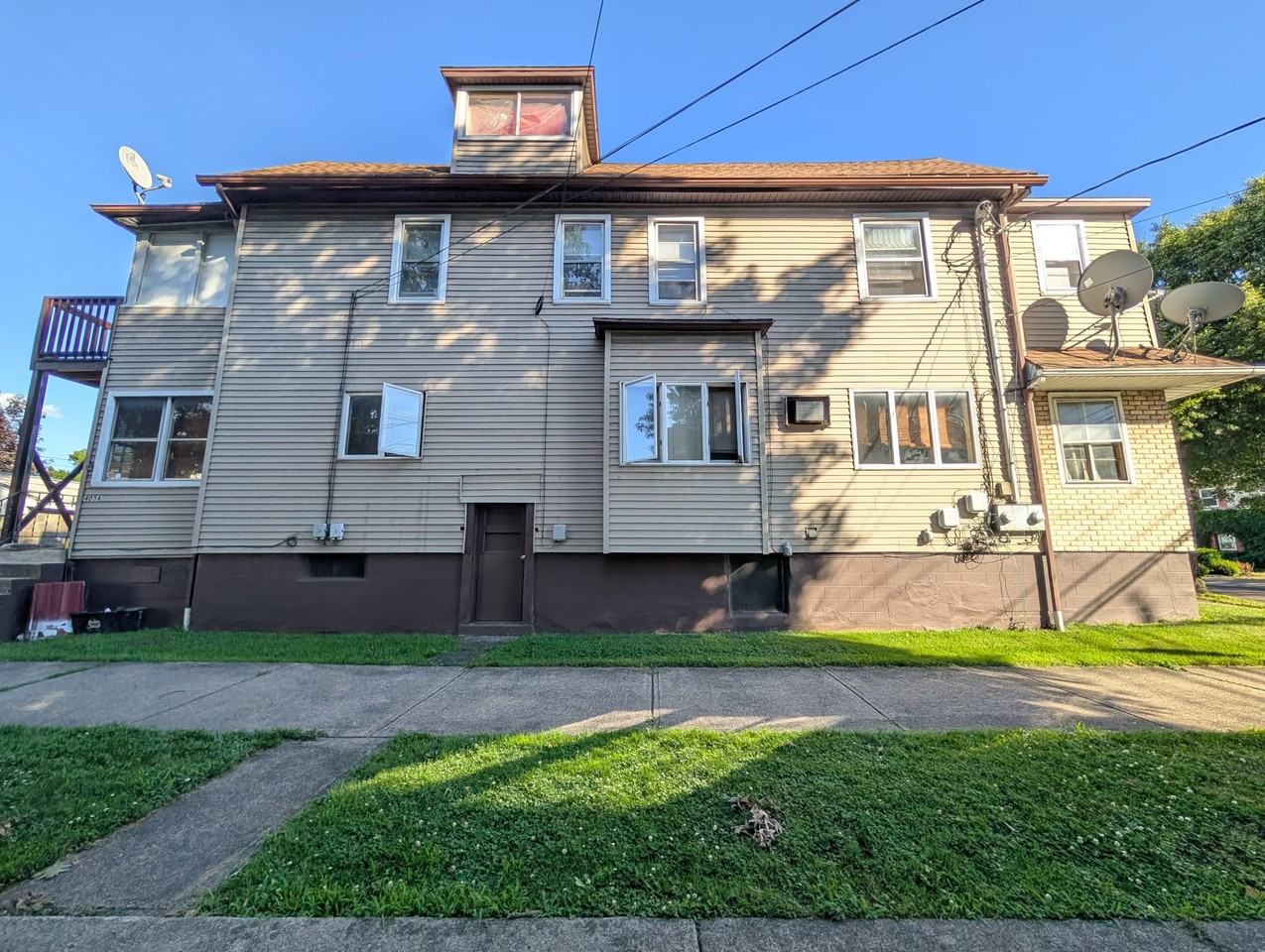405 Northampton St #B - Photo 4 of 4