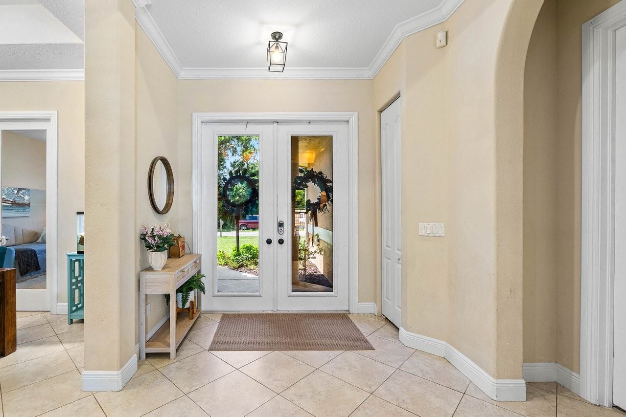 3461 Sw Funtuna St #NA - Photo 5 of 40