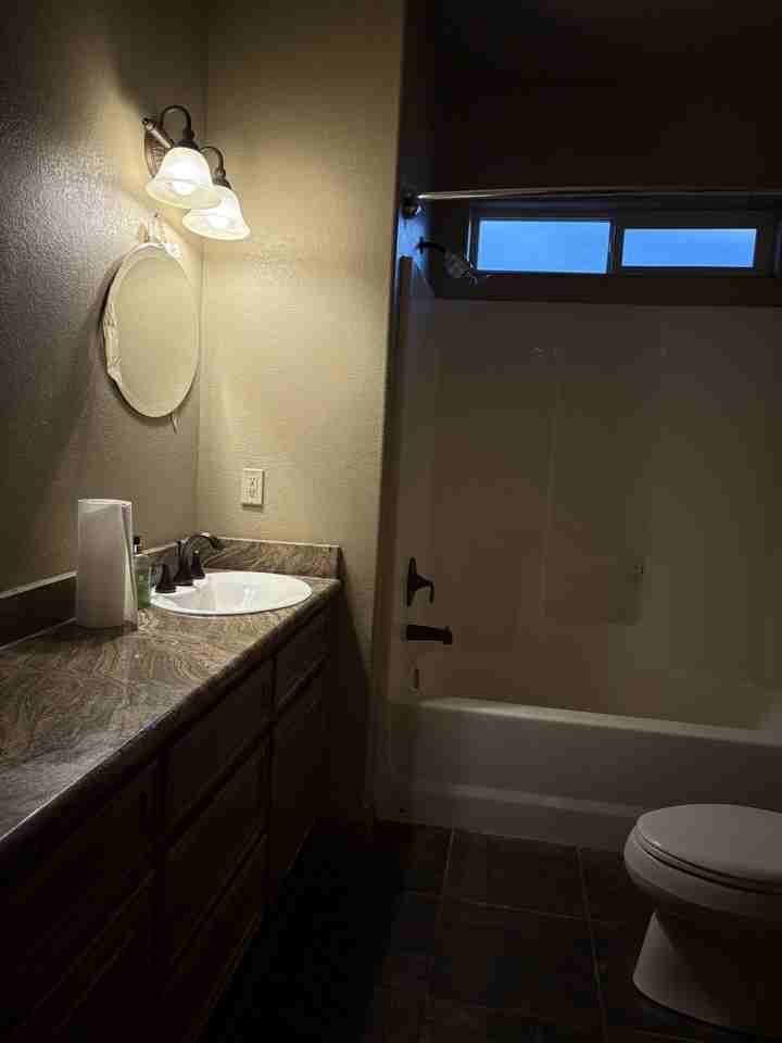 320 S Ella Ave #B - Photo 4 of 5