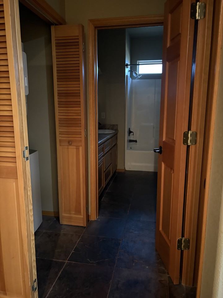320 S Ella Ave #B - Photo 5 of 5