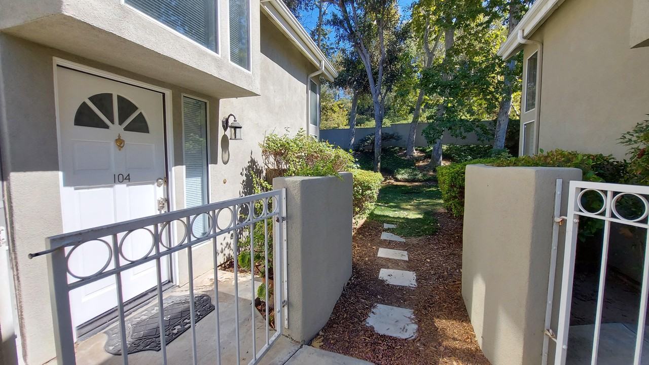 23975 Arroyo Park Dr #NA - Photo 2 of 27