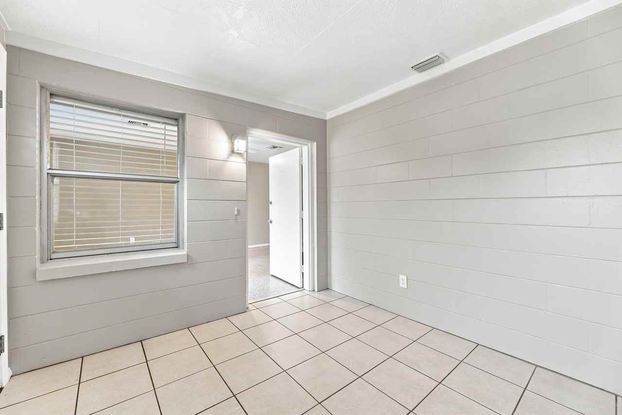 164 Cedar Ave #164 - Photo 3 of 20