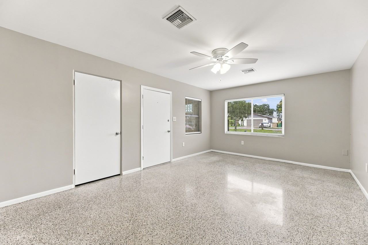 164 Cedar Ave #164 - Photo 5 of 20
