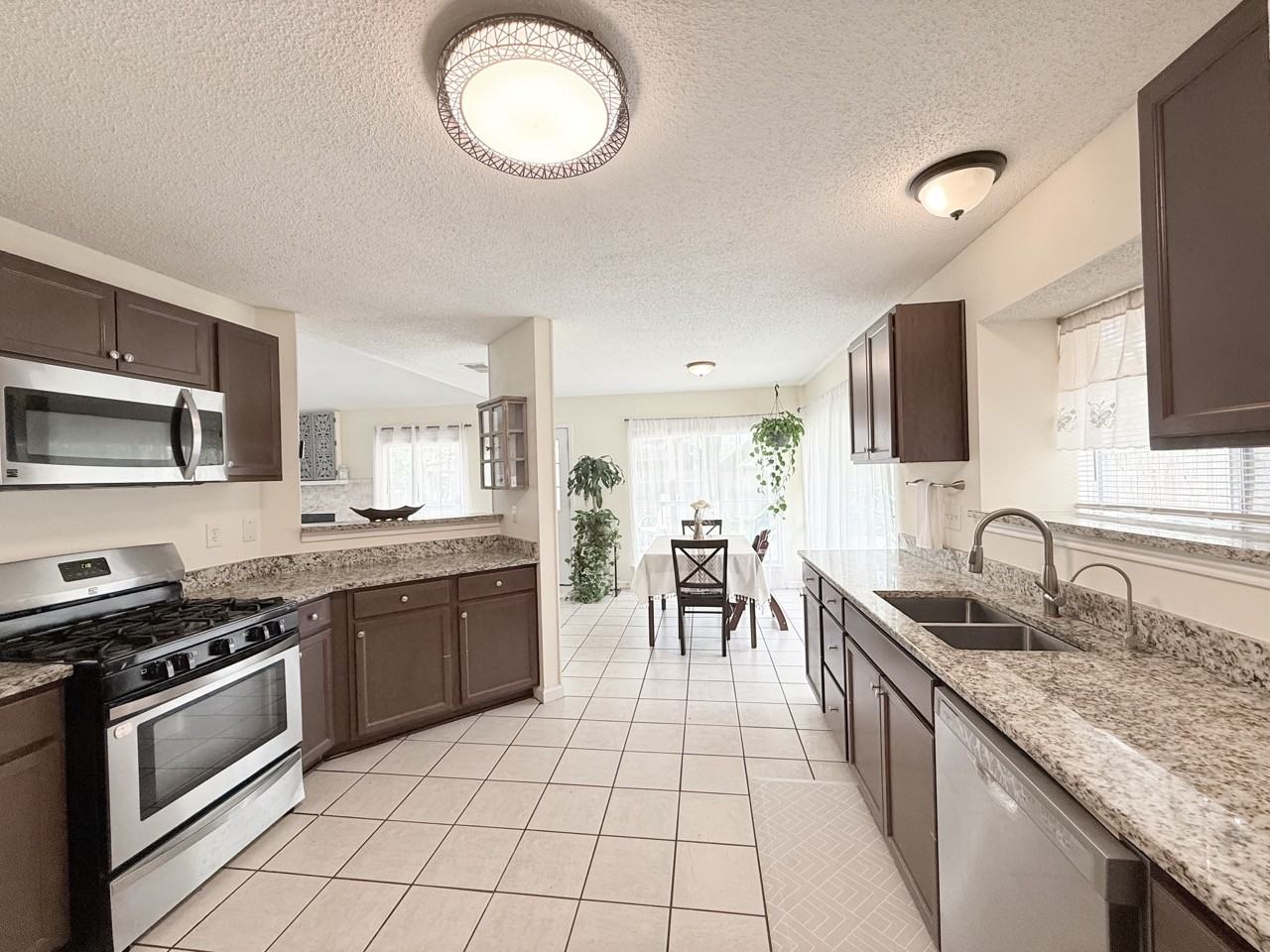 14206 Rosseau St #NA - Photo 7 of 22