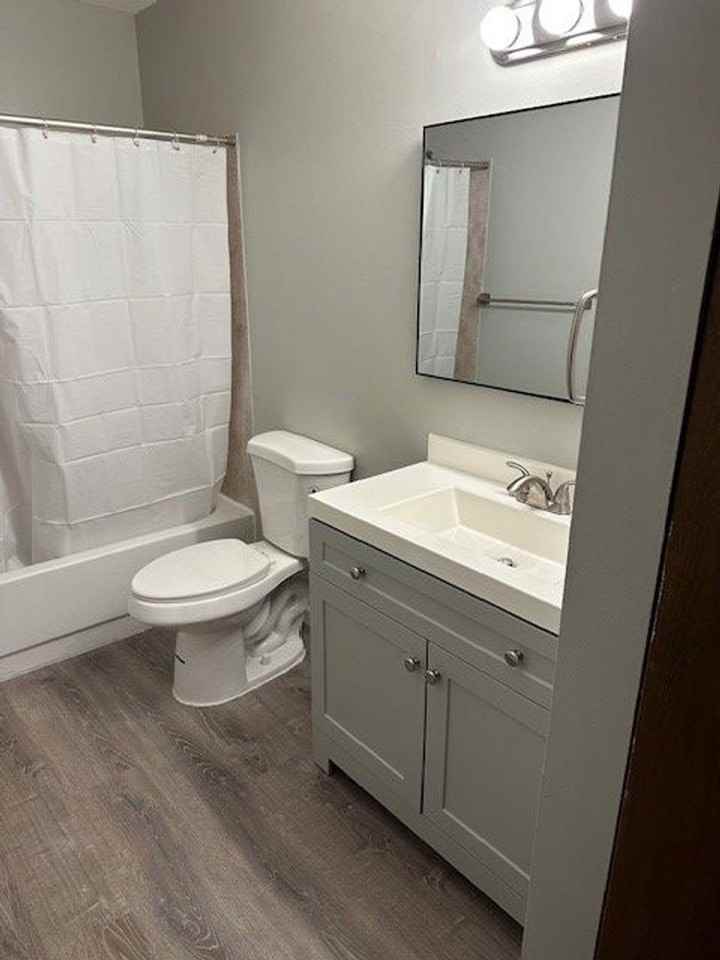 Jordan View Apartments - Photo 3 of 17