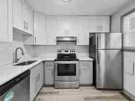 200 E. Maple Avenue - Photo 1 of 1