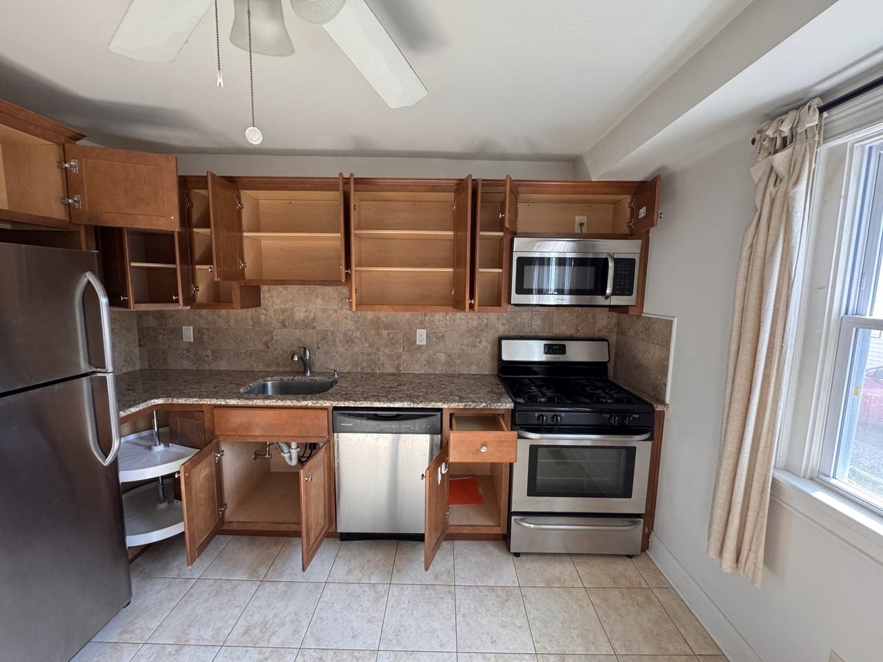 35 Lathrop Ave #3 - Photo 7 of 20