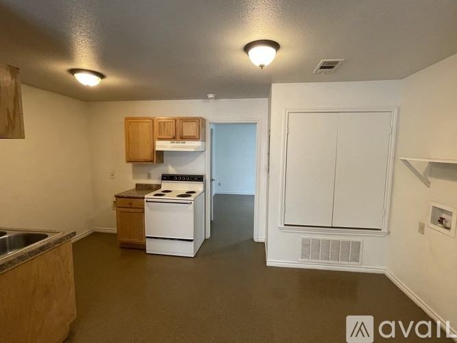609 S 22nd St #A - Photo 3 of 6