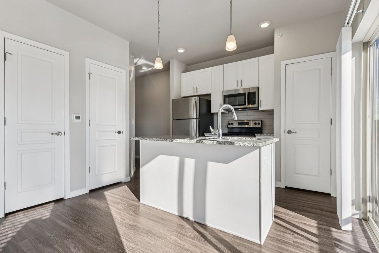 22 Spruce - Photo 5 of 18