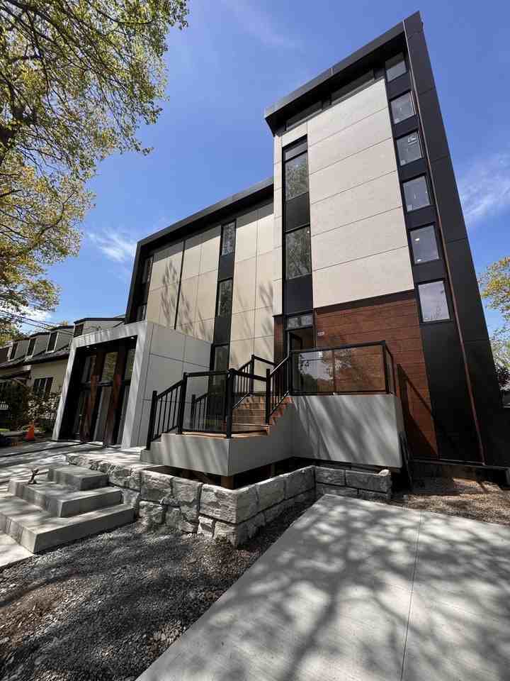 846 Robie St - Photo 5 of 13