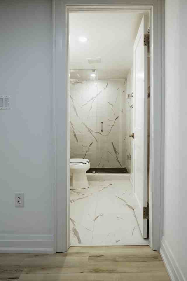 6 Mooreshead Dr - Photo 4 of 20