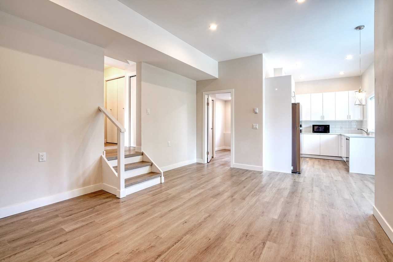 3180 Sylvia Pl - Photo 2 of 9