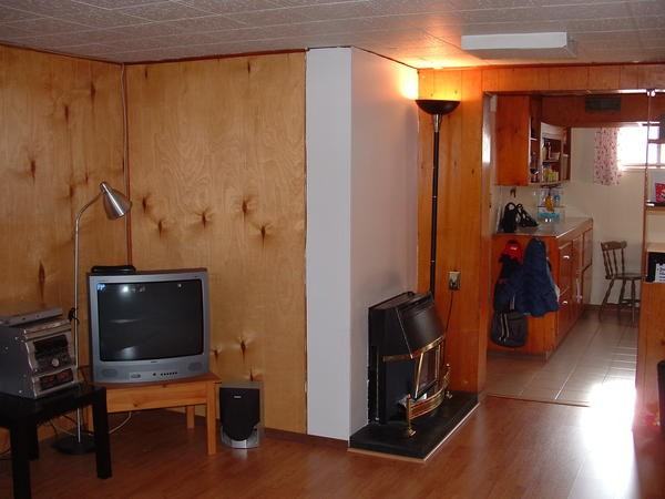 2011 Bowness Rd Nw - Photo 2 of 7