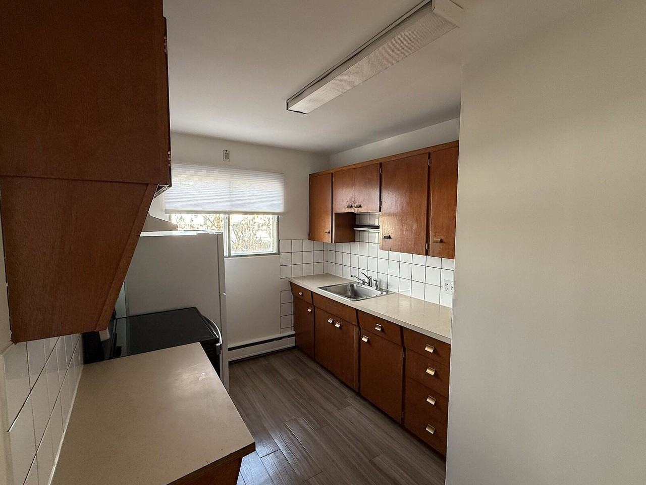 2428 14 St Sw - Photo 7 of 18