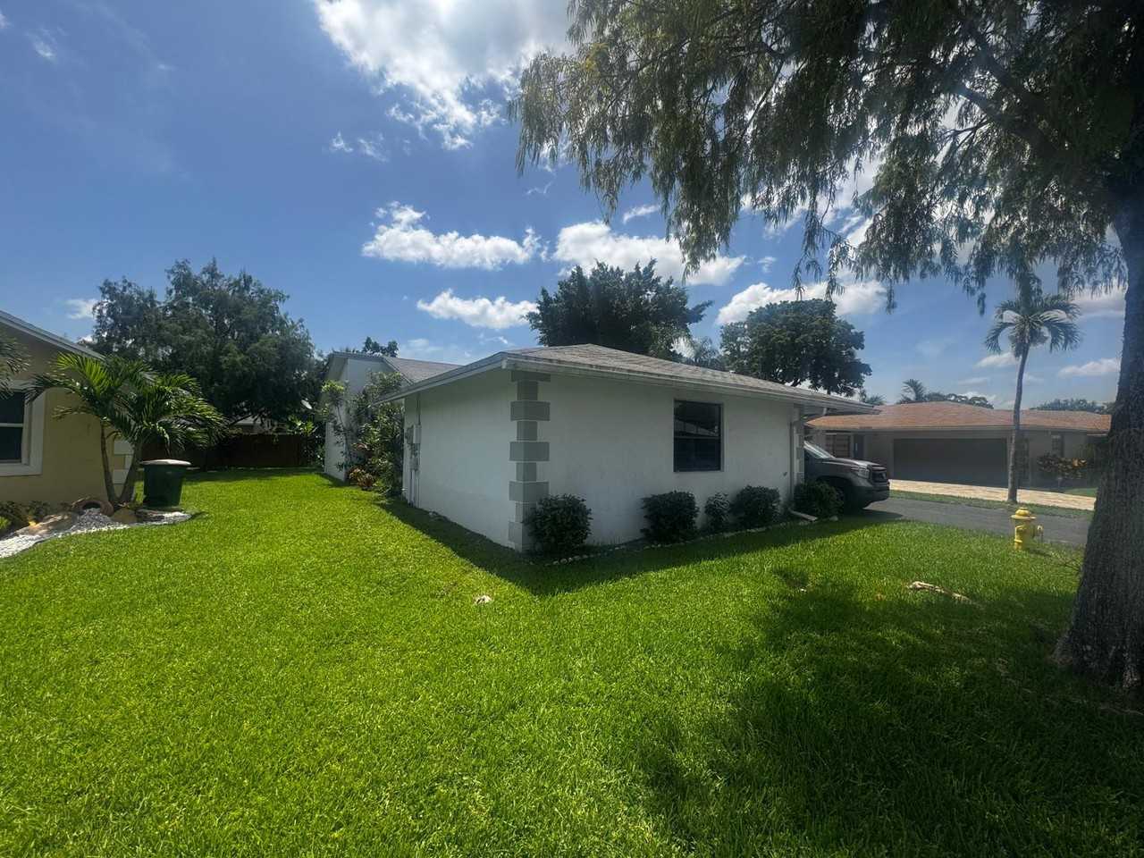 8848 Nw 76th Ct #452 - Photo 3 of 9