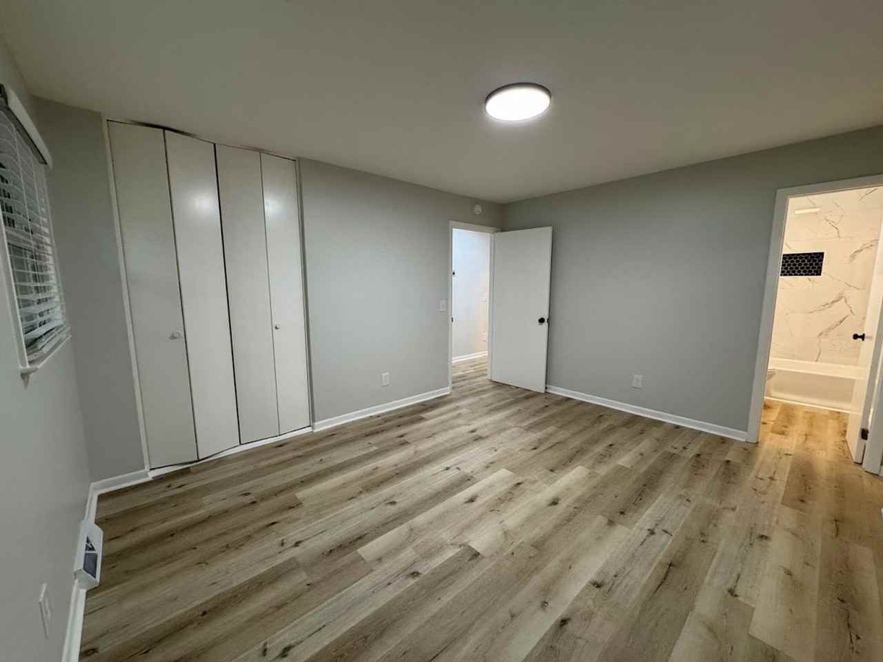 2205 Hathaway Dr - Photo 6 of 50