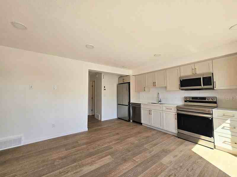19440 22 Ave Nw - Photo 2 of 25