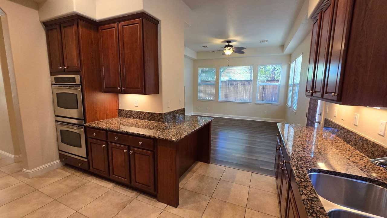2205 Heavenly View Trl - Photo 7 of 39