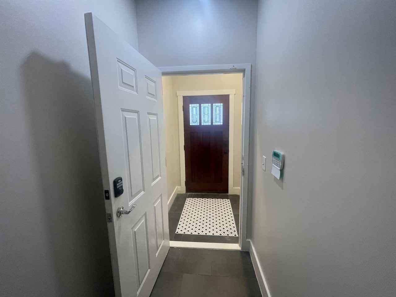 309B W Duffy St #B - Photo 3 of 32